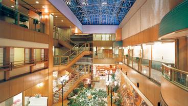 アトリウムロビー② / 2