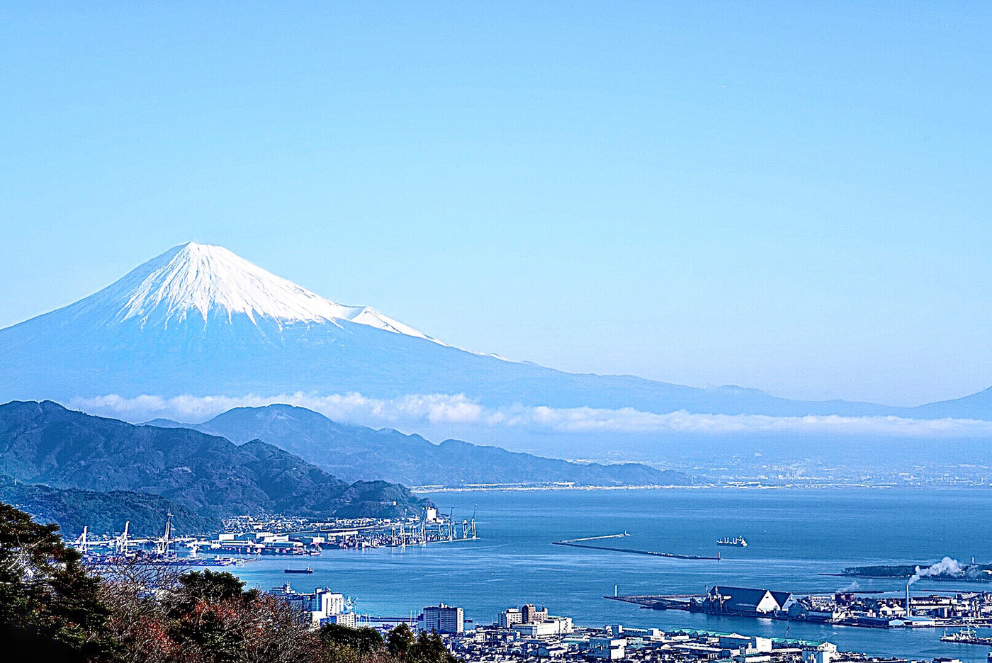 静岡県の日本平夢テラスからの風景です