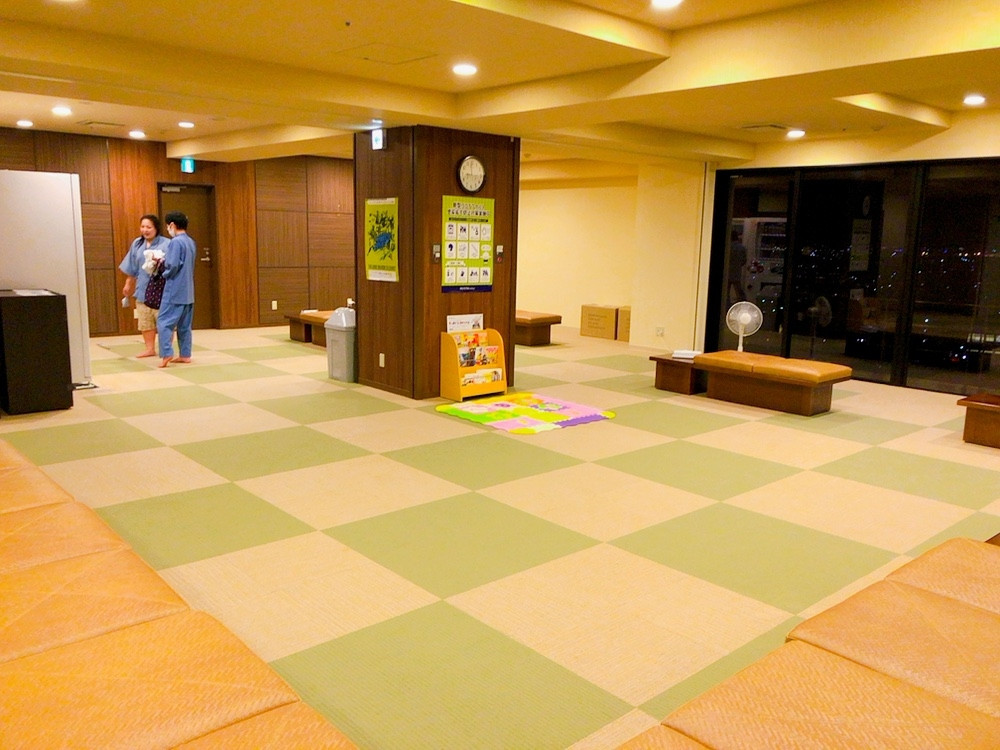 14階がひろびろしている
