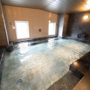 「+αの推しポイント」はここ！温泉気分で心地よい大浴場3640692