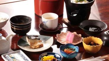 食事・飲み物 / 5