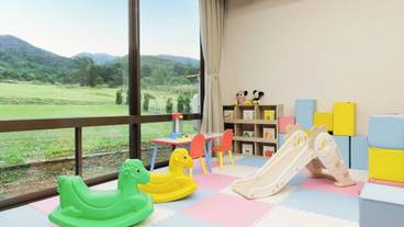 子供用の遊び場 - 屋内 / 5