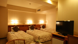 トリプルルーム シングルベッド 3 台 禁煙