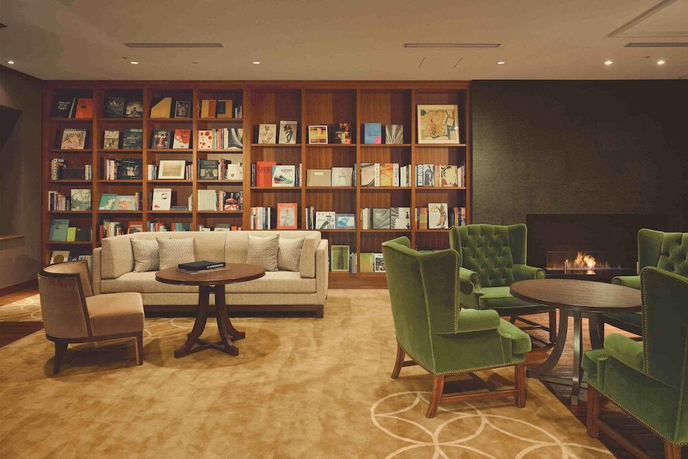 蔦屋書店が監修。美食×本との出会いを4374969