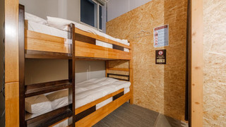 共同ドミトリー 二段ベッド2名分 禁煙