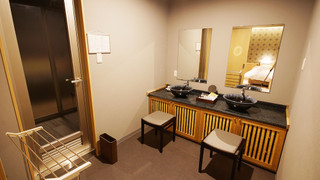 奥座敷付き特別室 [客室露天風呂] 禁煙