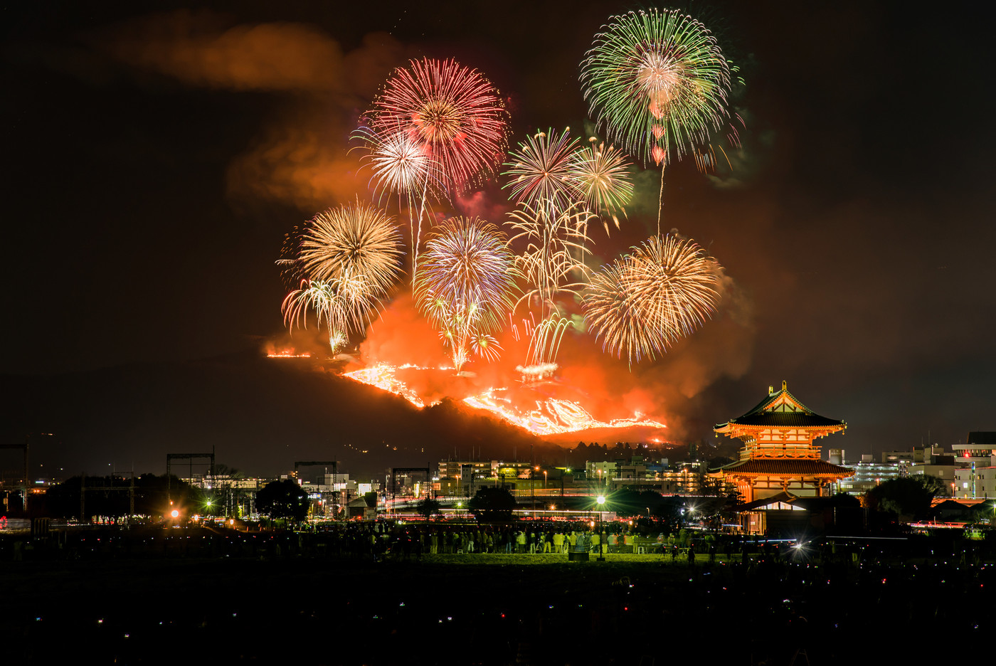 奈良 若草山焼きと花火 2017 比較明合成