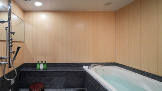 [本館] ジャパニーズスイート 桐 58平米 1-4名 禁煙