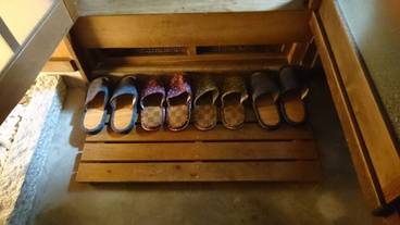 内部エントランス / 2