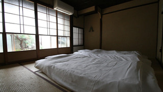 ギャラリー トリプルルーム 共用バスルーム