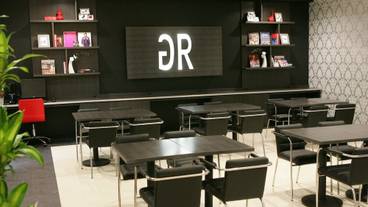 ロビー応接スペース / 6