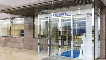 施設の入り口 / 14