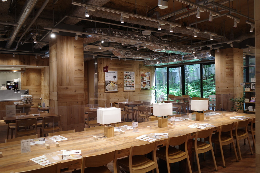 「Cafe&Meal MUJI ホテルメトロポリタン鎌倉」 内観 176316247 2022.5 店内