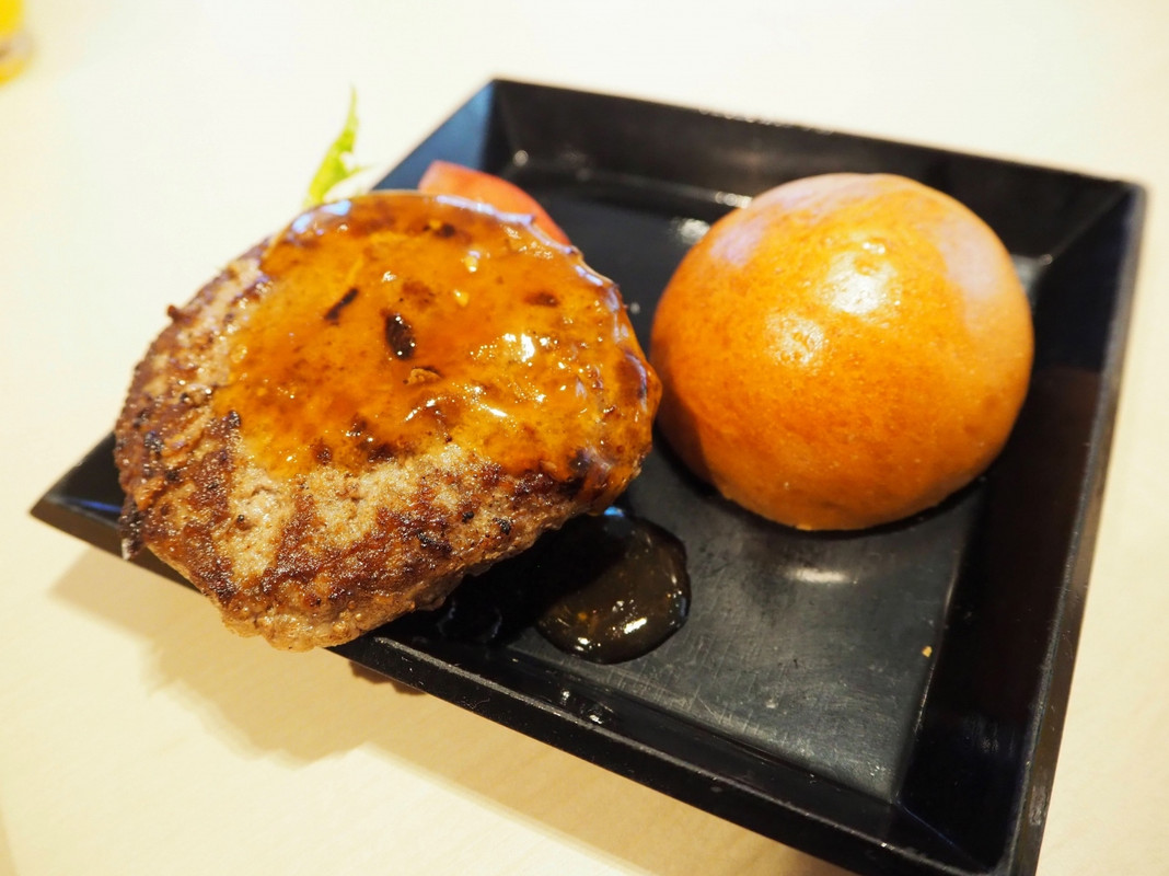 朝食　ミニハンバーガー