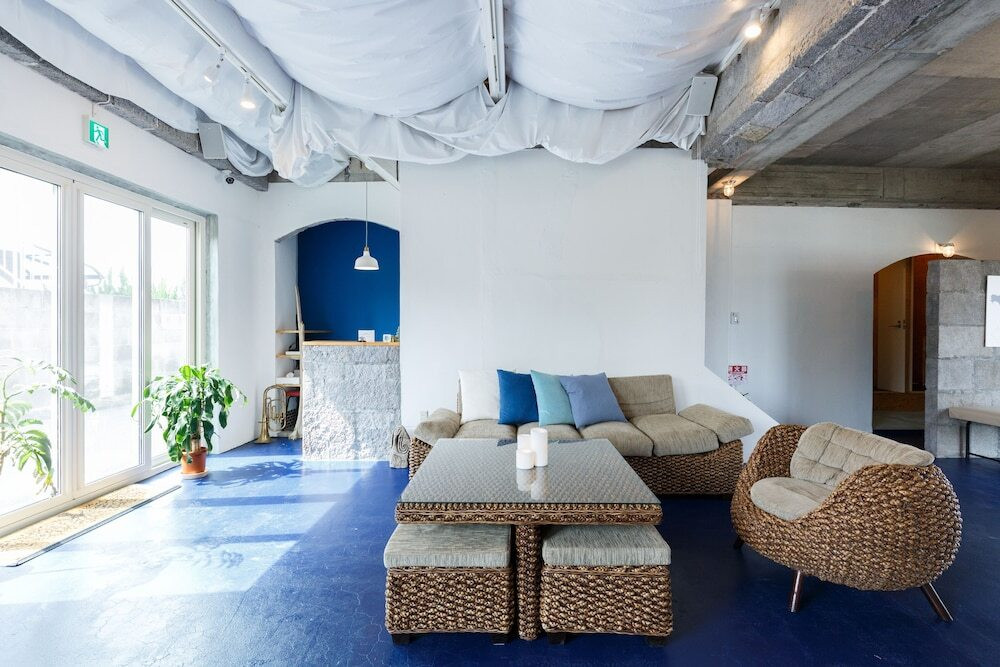 ロビー応接スペース