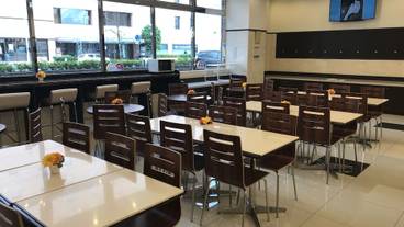 朝食スペース / 7