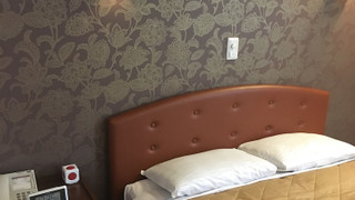 禁煙ダブルルーム D2N 線路反対側