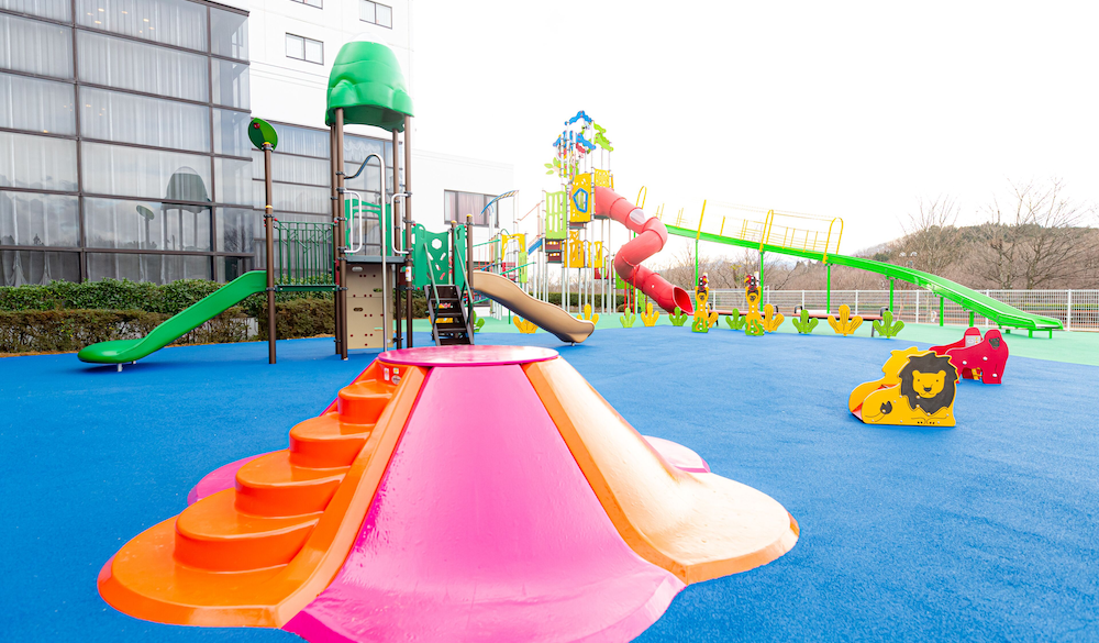 屋外キッズスペース② / 2