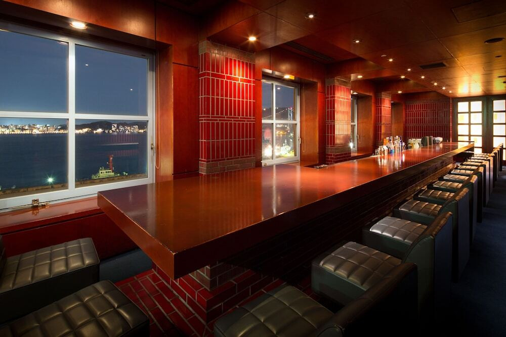 どの時間帯も美しい…レトロな街で海峡の眺めに魅了される3847527