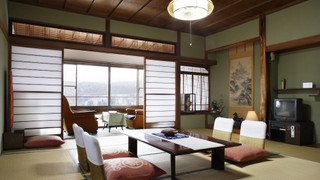 昔ながらの和室6-10畳 (バストイレなし・Wi-Fi無料)