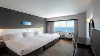 スタンダード ルーム シングルベッド 3 台 オーシャンビュー