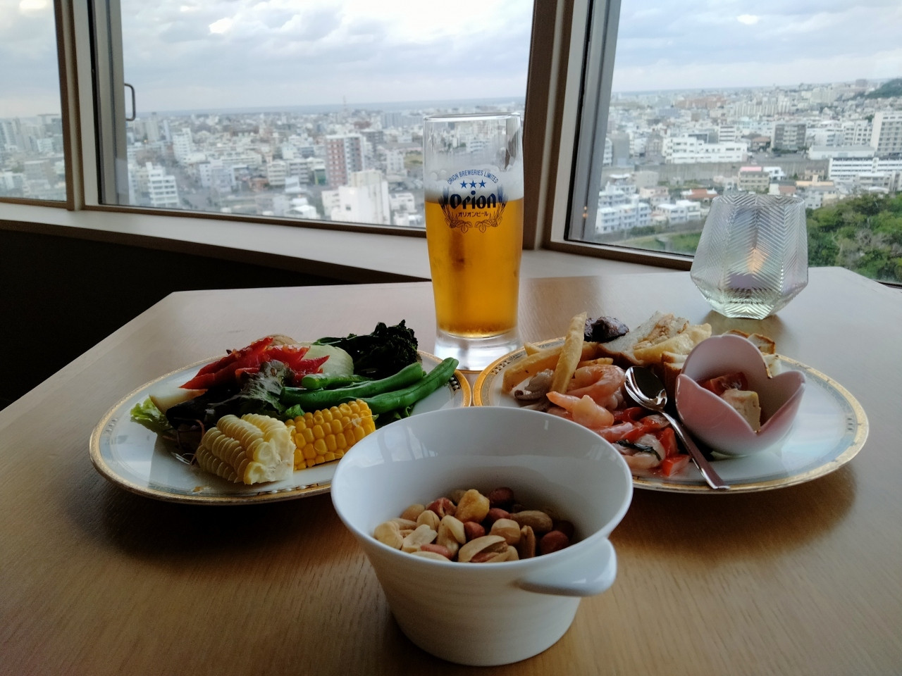 インフィニティプールから那覇を一望！3398269