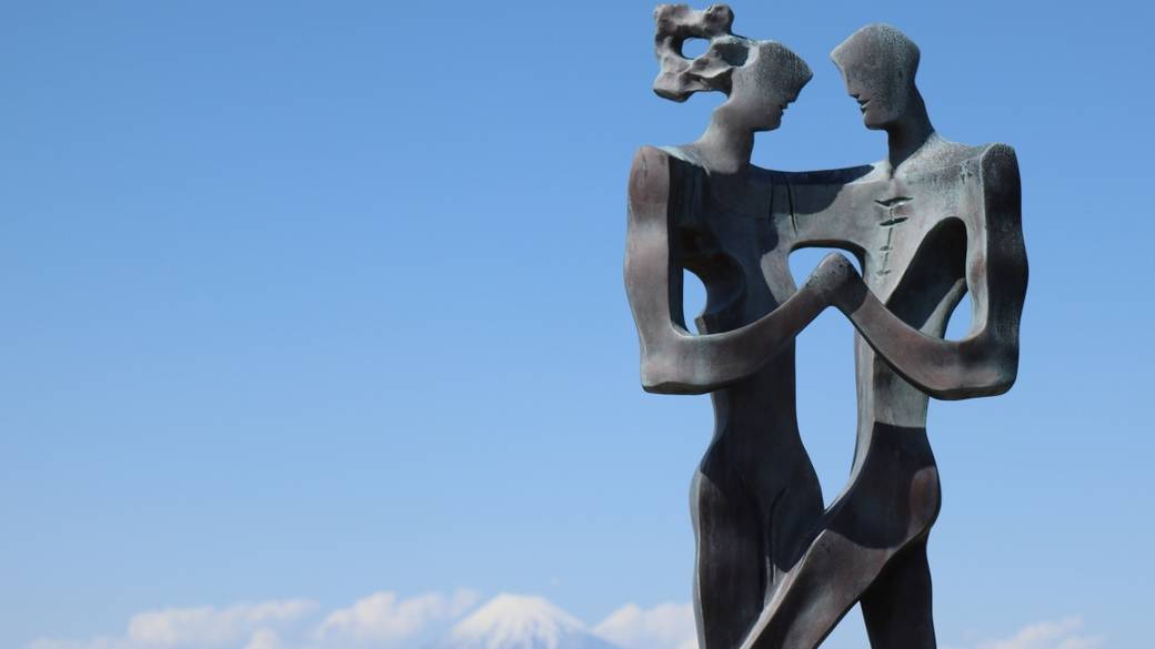 「恋人岬」にあるアモーレ像 / 1