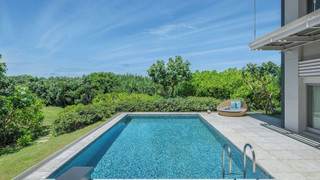 プレジデンシャル スイート ダブルベッド 2 台 ガーデンビュー