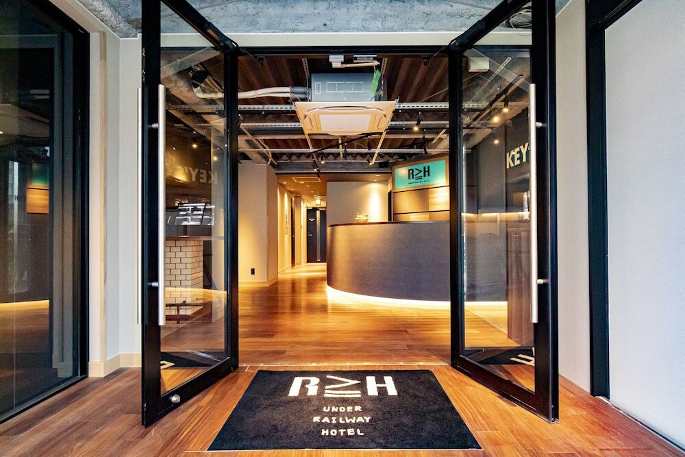 ウォールグリーンが魅せるカフェ風インテリア4085062