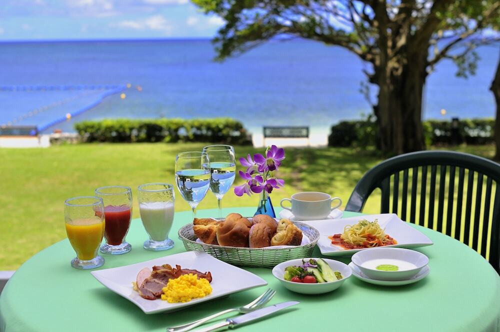 シーサイドレストラン　谷茶ベイ