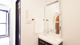 プライベート 個室4人部屋 シャワーブース付き 禁煙