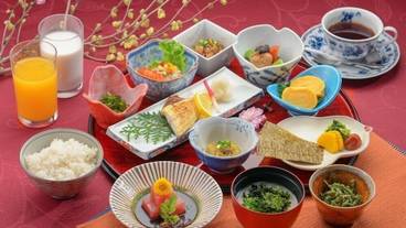 食事・飲み物 / 4