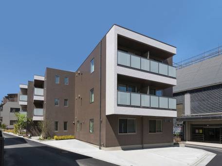 エイセイステイ / 3