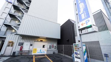 駐車場 / 10