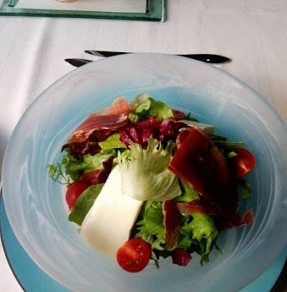 朝食一例 サラダ / 3