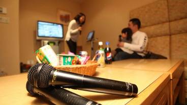 カラオケ ルーム / 7