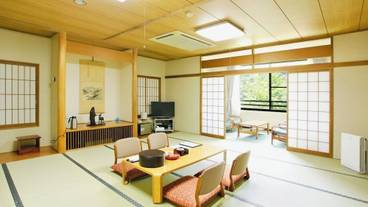 客室 / 5