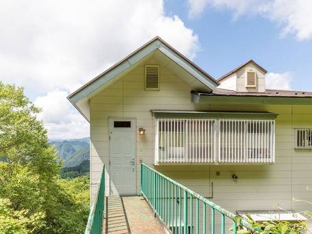 A villa in the forest in Minamikaruizawa / 2