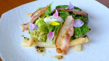 食事・飲み物 / 4