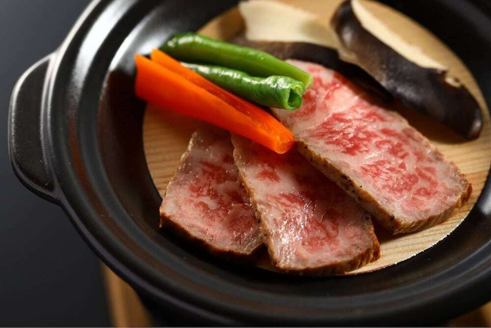 夕食の懐石料理（一例）⑤