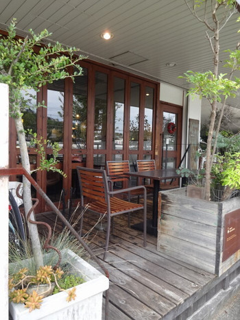「カフェ ファンチャーナ」内観 501658 テラス席