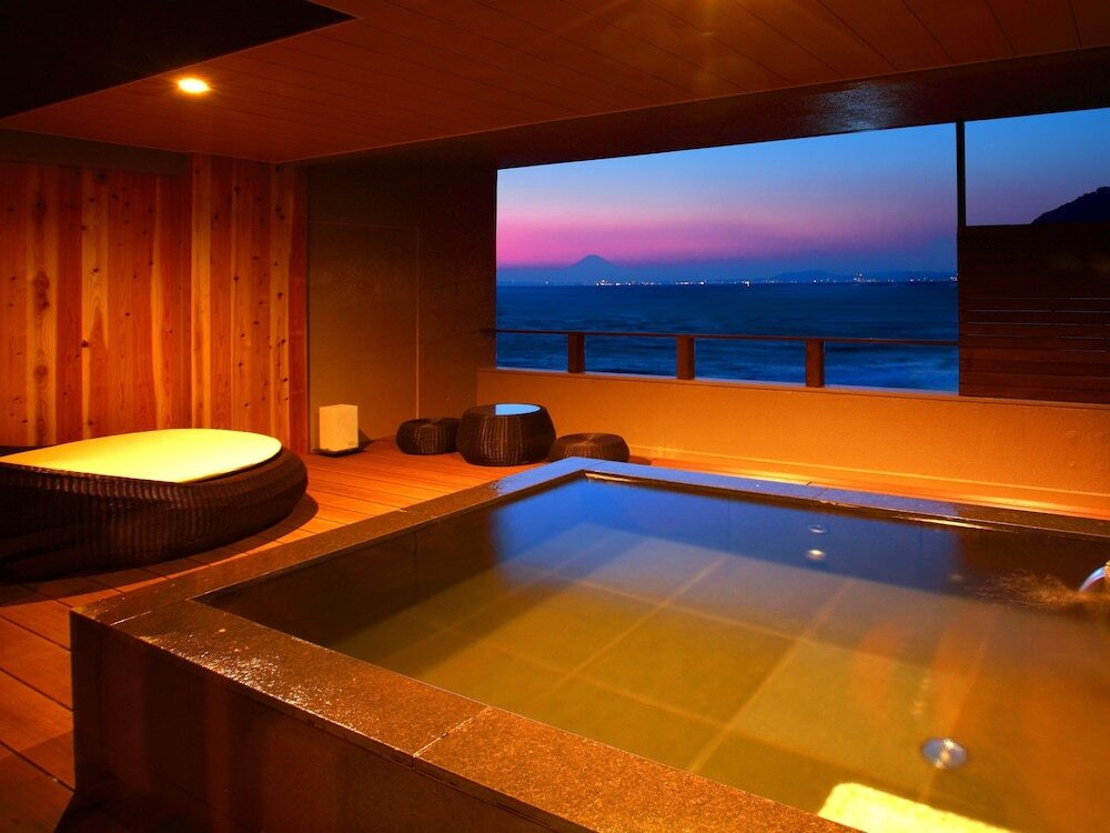 砂浜まで徒歩約30秒。静かな海を望む“大人のリゾート”4265370