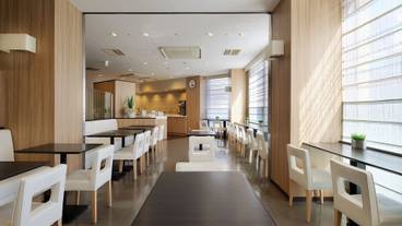 朝食スペース / 8