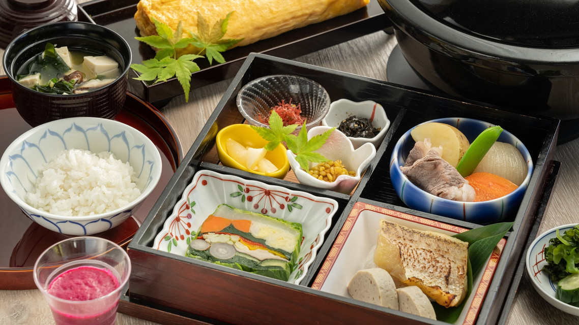 朝食