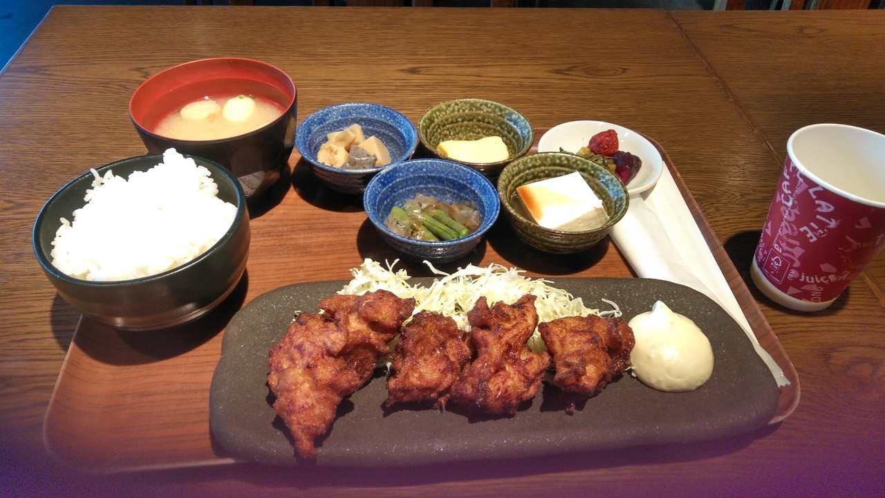 ランチではなく朝食です。