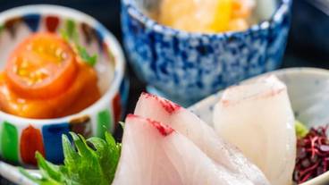 食事・飲み物 / 13