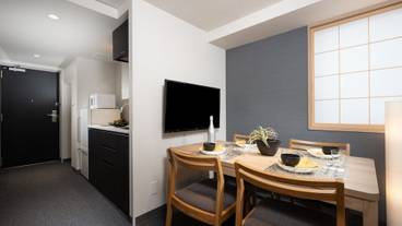 客室内のダイニングエリア / 20