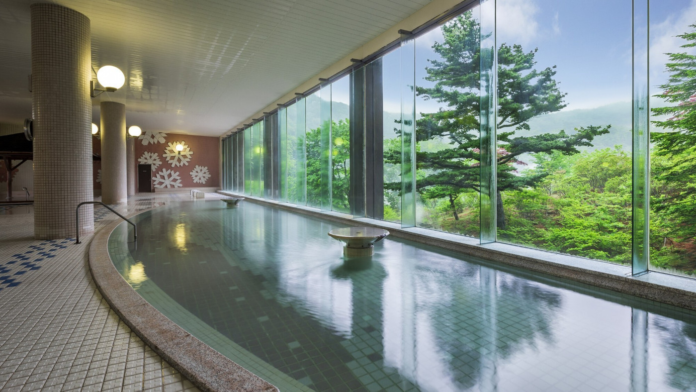 35の湯船と5つの泉質が楽しめる宿で温泉三昧3977418