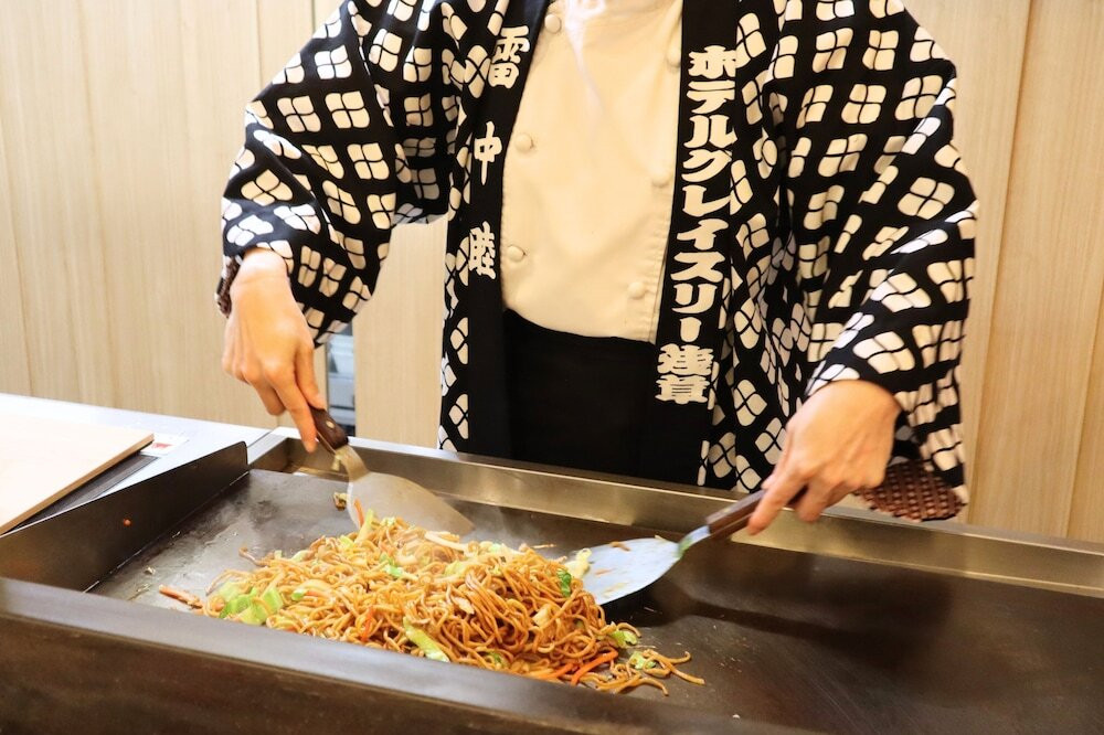 朝食
