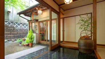 内部エントランス / 3